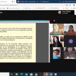 Google Meet screen: a shared document with Spanish text about the revolution, and a grid of participant thumbnails on the right side.